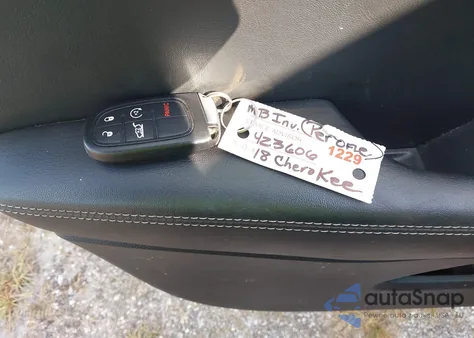 2018 Jeep Cherokee Limited Fwd from USA, damaged, VIN 1C4PJLDX5JD605632